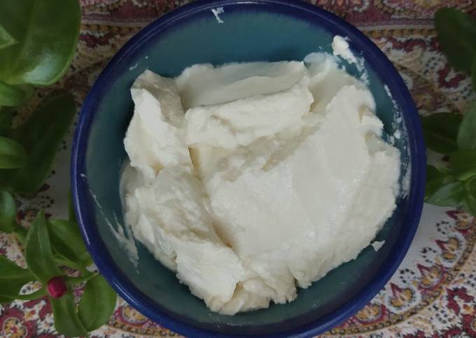 ماست-چکیده-خانگی